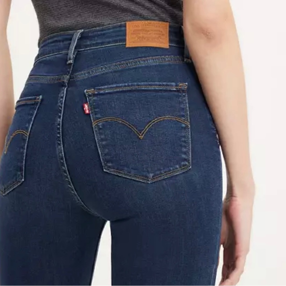 Levi’s 721 Highrise Skinny Jean